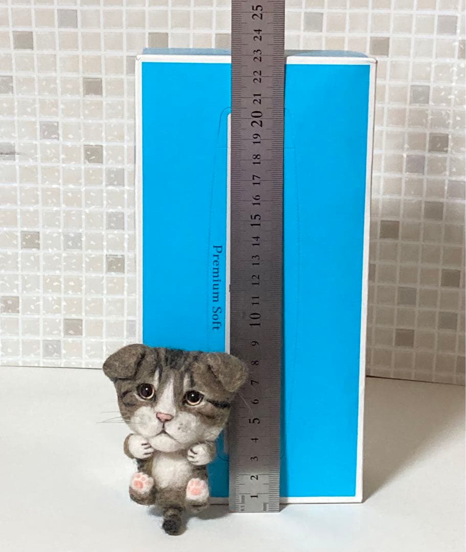 羊毛フェルト 猫 スコティッシュフォールド 顔デカ ブローチ 受注商品