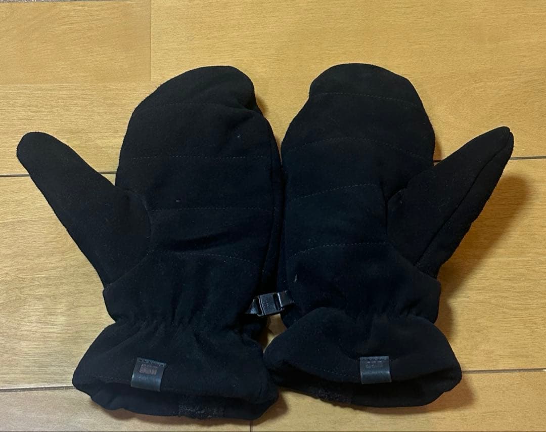 ugg ミトン　黒