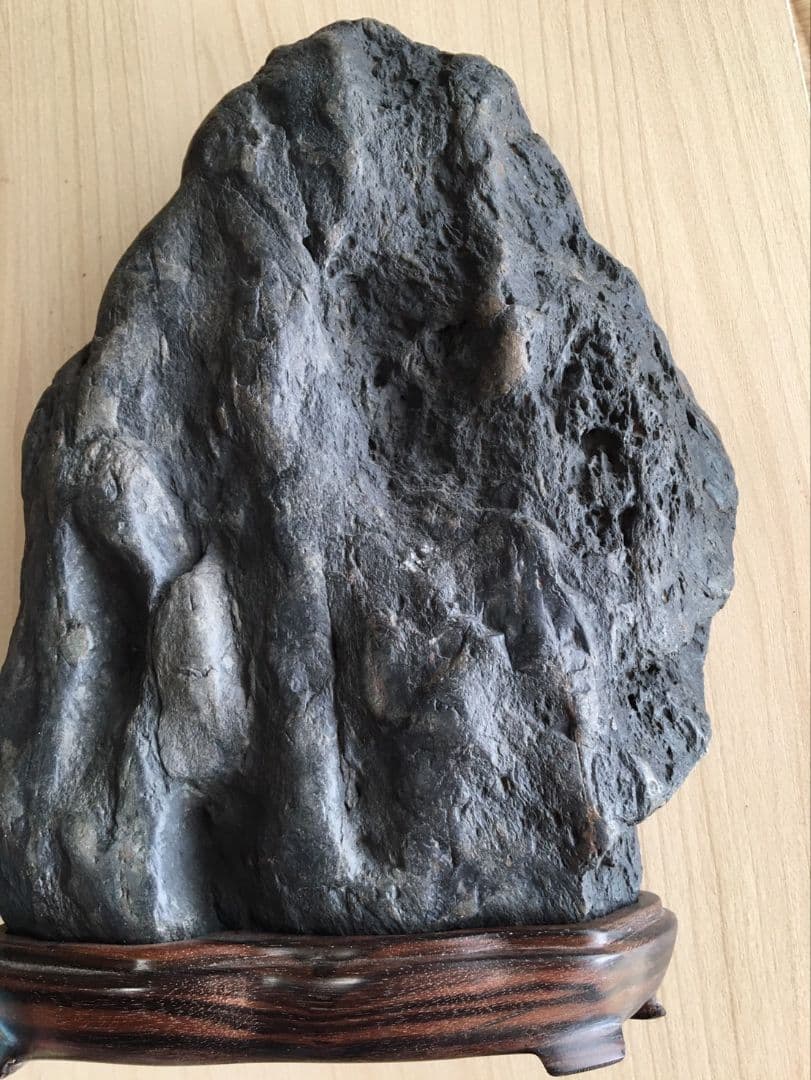 インテリア　迫力　滝　天竜川石　パワーストーン