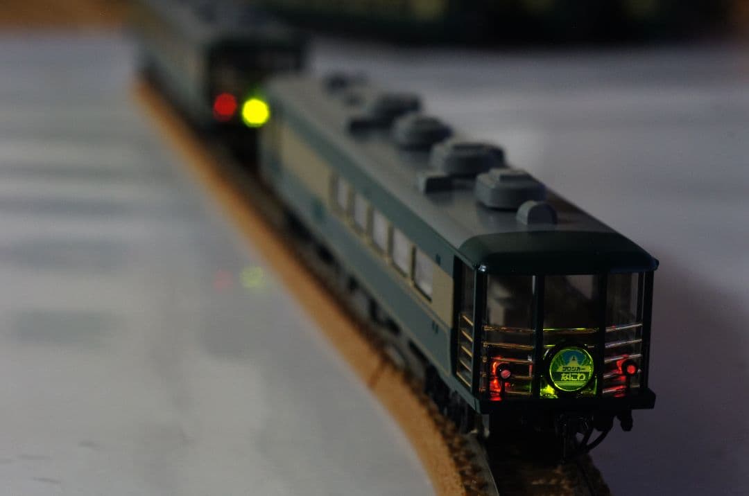 サロンカーなにわ　14系700番台