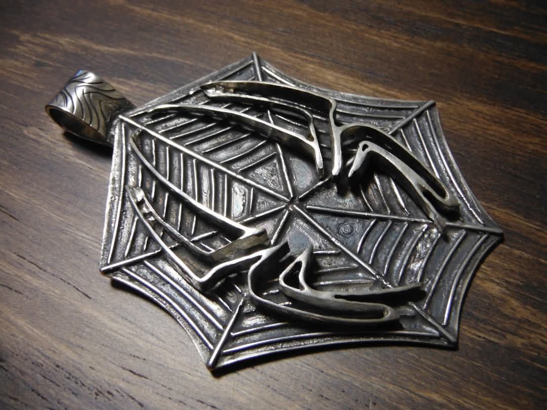 #ハンドメイドシルバーペンダントトップ　スパイダー