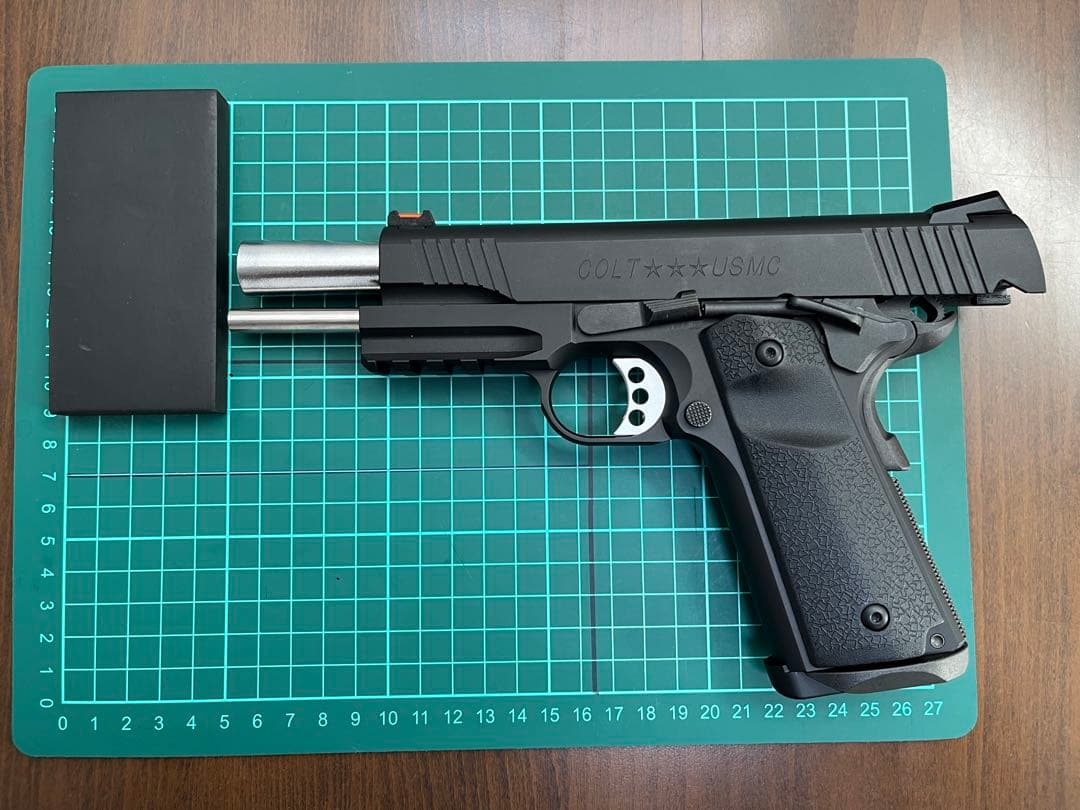 東京マルイ　M45A1ブラック　本体＋カスタムパーツ多数