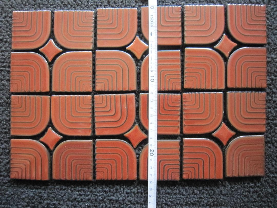 ｓ２３０６　NO4　昭和４０年代レトロ　廃盤モザイクタイル　５シート