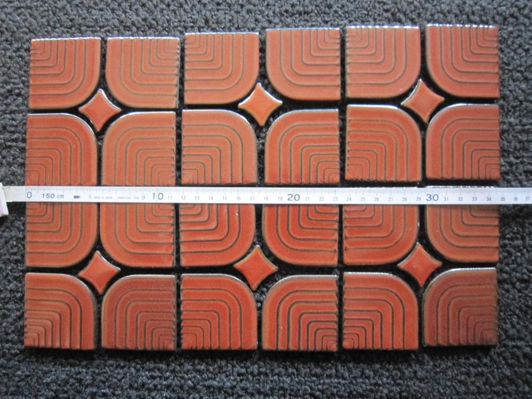 ｓ２３０６　NO4　昭和４０年代レトロ　廃盤モザイクタイル　５シート