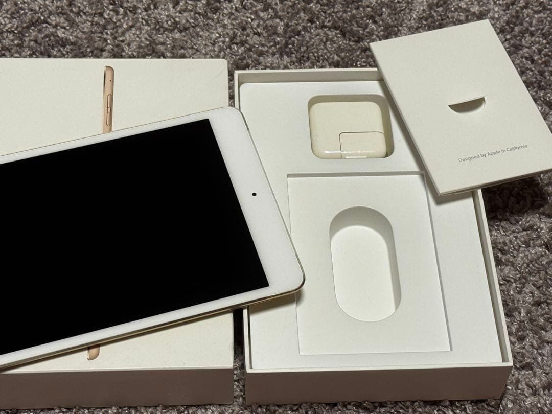 iPad mini4 MNWG2J/A 32GB セルラー