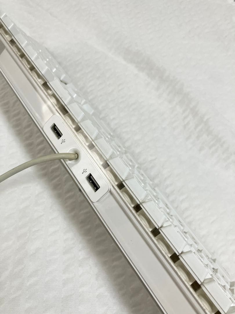 iMac G4 フラットパネル700MHz 768MB MacOS10.3