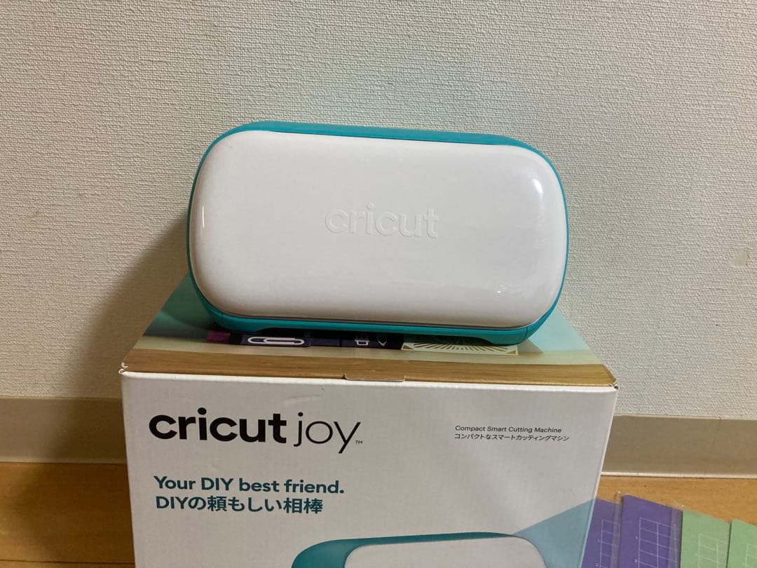 Cricut Joy カッティングマシン