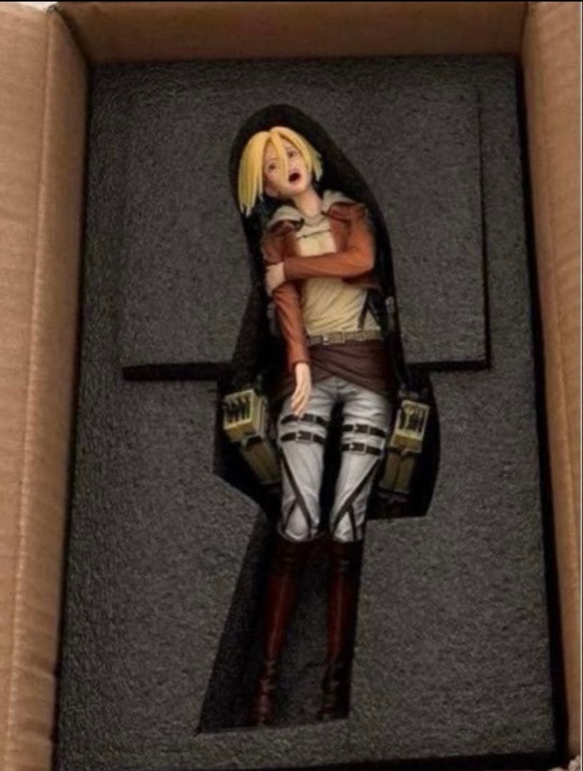 進撃の巨人　アニ・レオンハート　ガレージキット　フィギュア