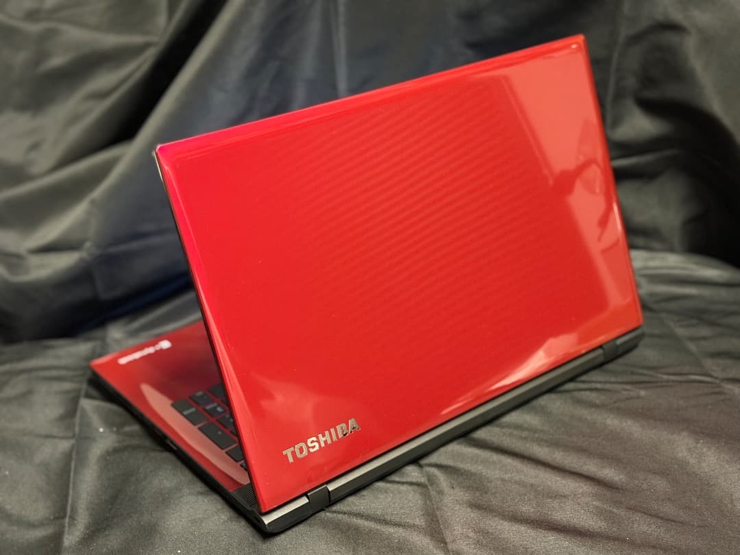 Windows11ノートパソコン　東芝ダイナブック ブルーレイ対応