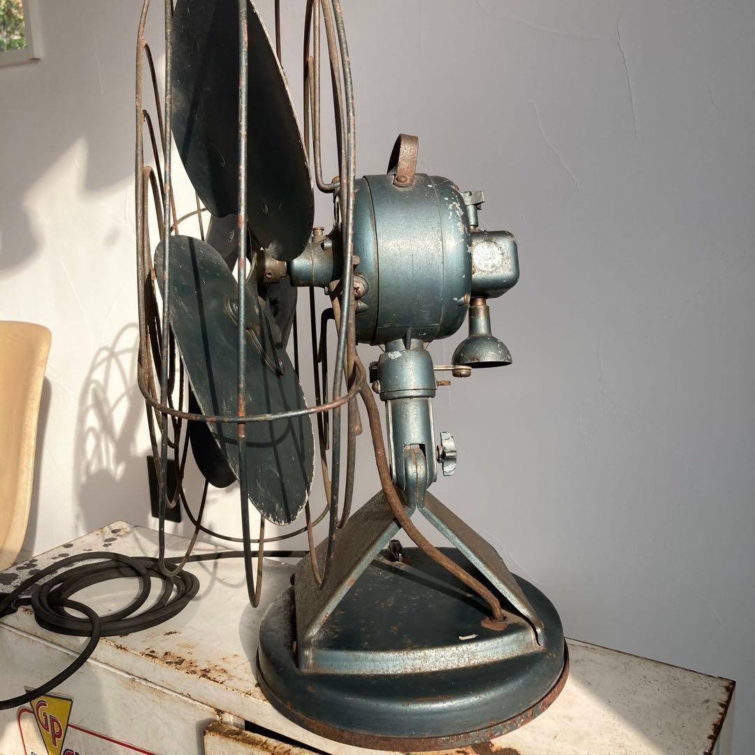 ヴィンテージ鉄製扇風機　ファン　蚤の市　アンティーク