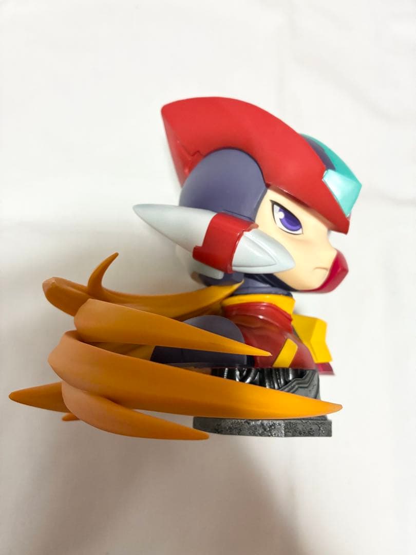 ロックマン　ゼロ/ゼクス クロスオーバー 立体胸像 フィギュア　1点