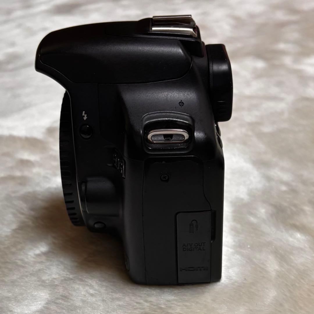 Canon EOS kiss x3 本体　レンズ　バッテリー　充電器