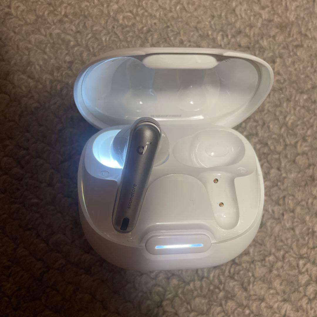 ワイヤレスイヤホン ANKER Soundcore Liberty 4 NC