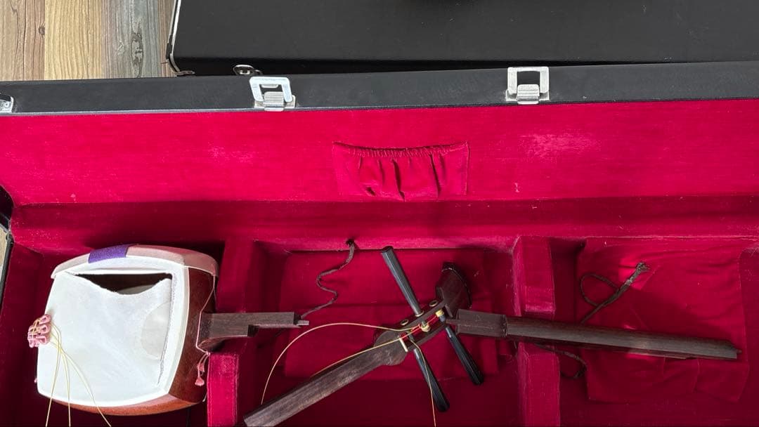 細棹三味線本体と専用三つ折りケース