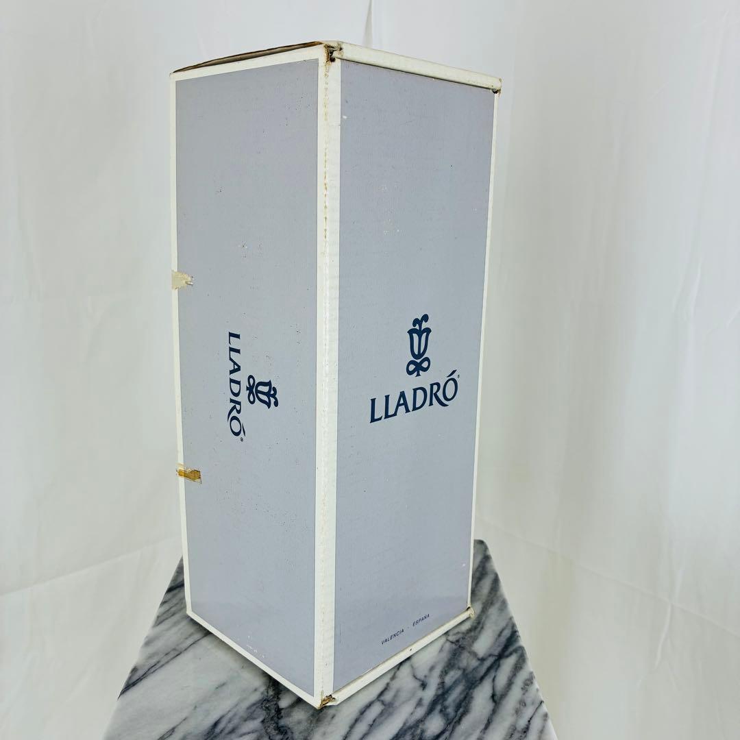 LLADRÓ リヤドロ ANTICIPATION フィギュリン 箱・証明書付