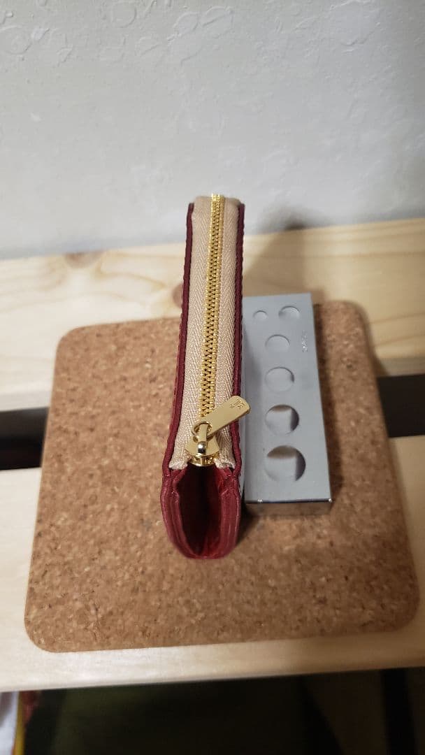 【新作ハンドメイド】赤いレザー ジッパー式財布 コンパクト