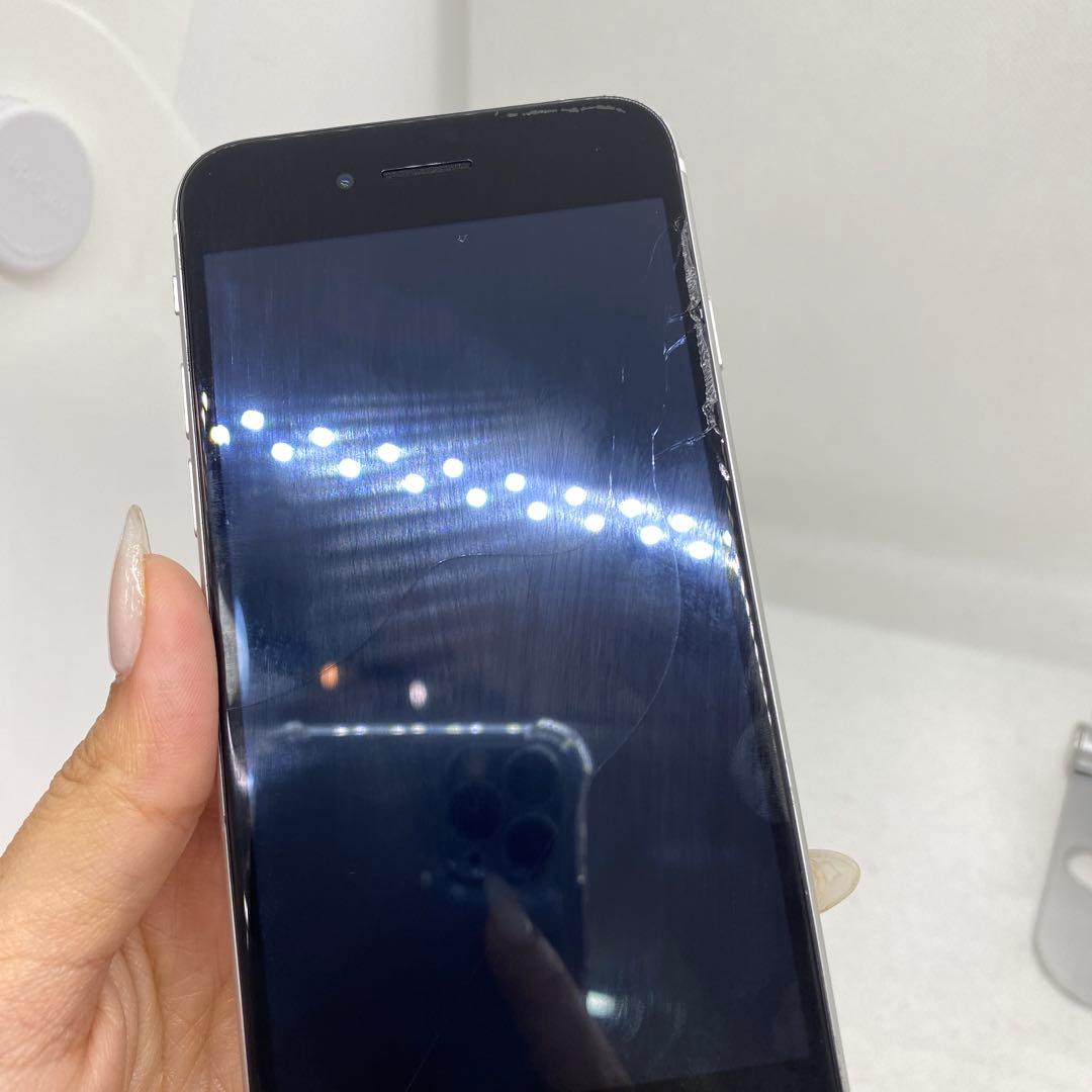 iPhone SE第2世代 128GB SIMフリー　90477