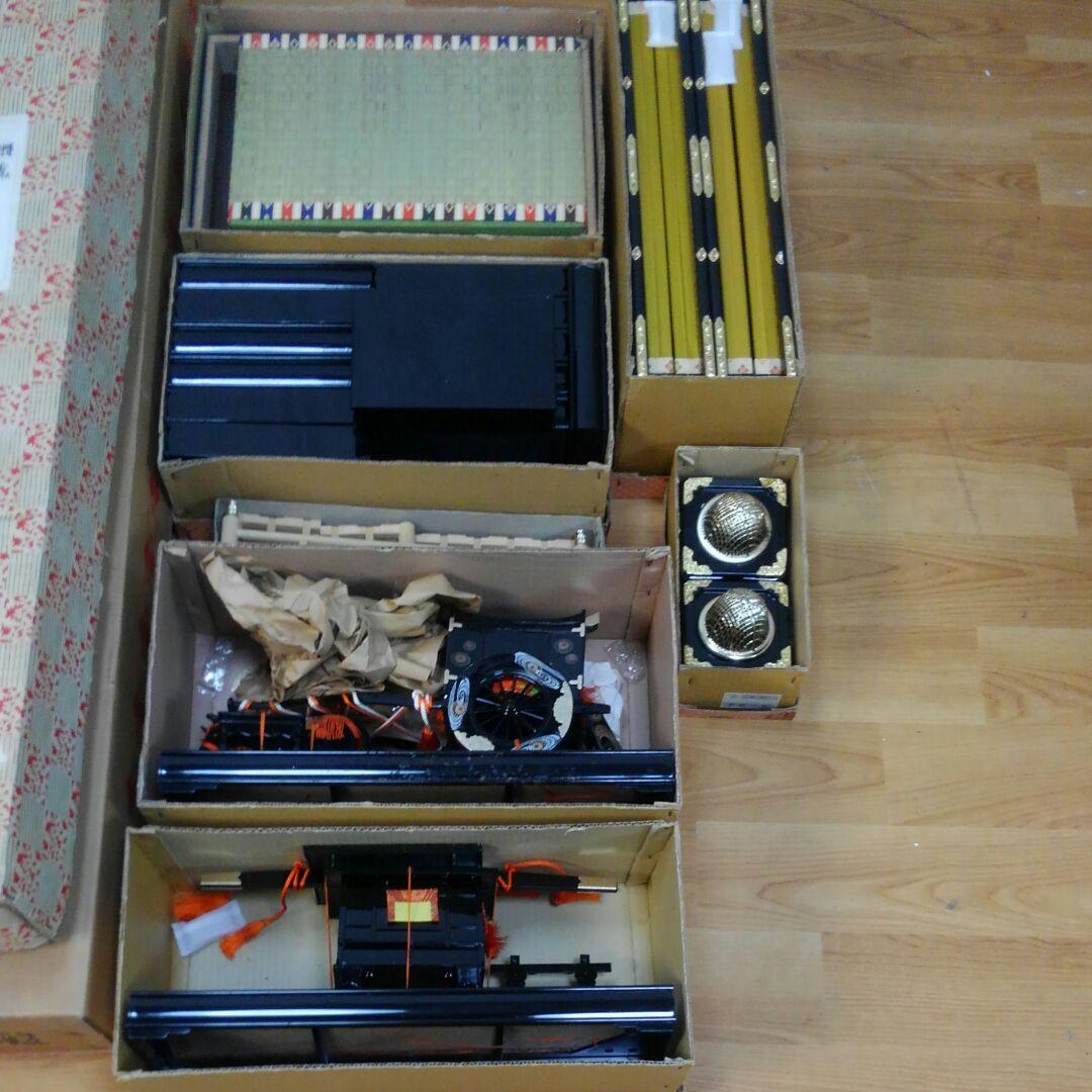 ７段飾り雛人形　(本州内、送料込み)　IT134 J