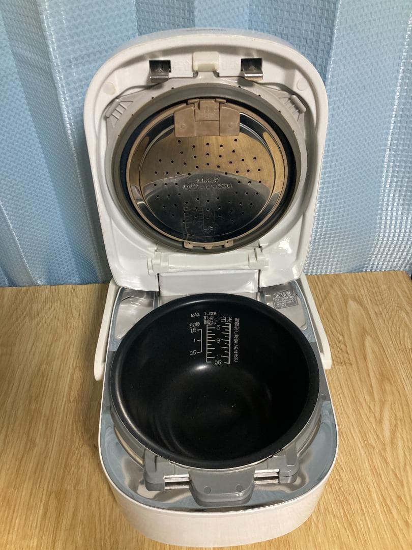 ZOJIRUSHI NP-VD10 圧力IH炊飯ジャー炊飯器 5.5合炊き