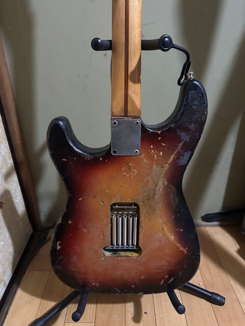 ストラトキャスター サンバースト