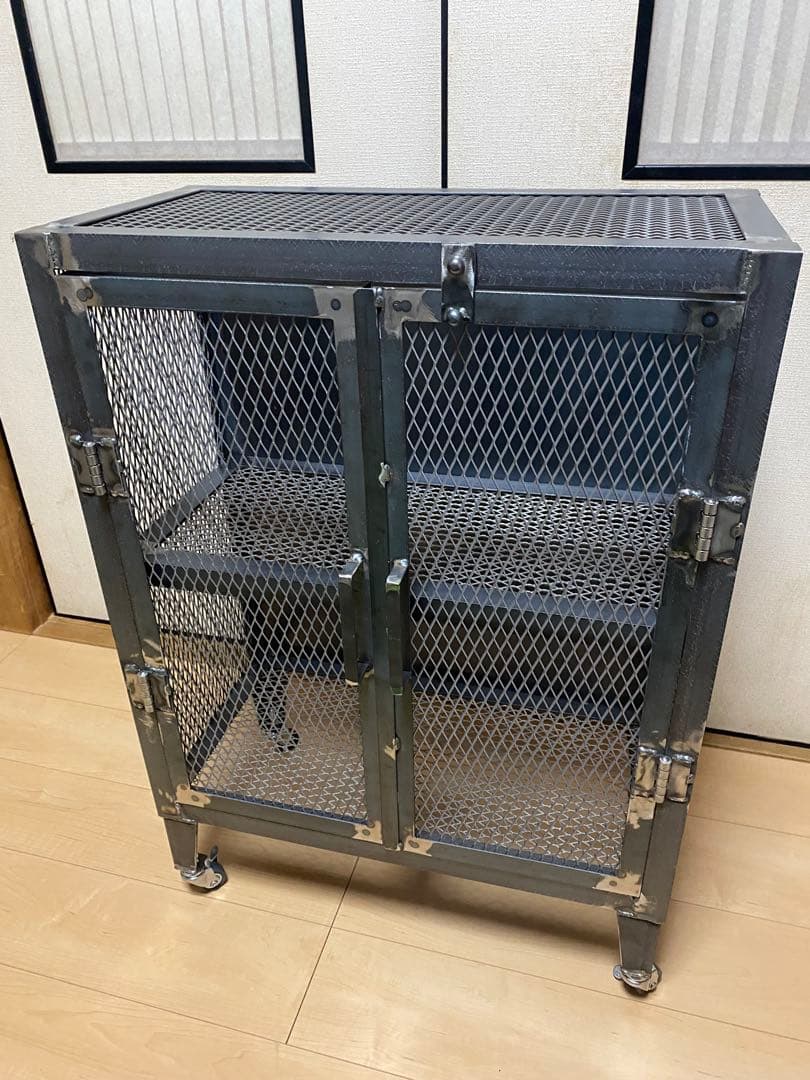 アイアンキャビネット　アイアンシェルフ　アイアンラック　インダストリアル