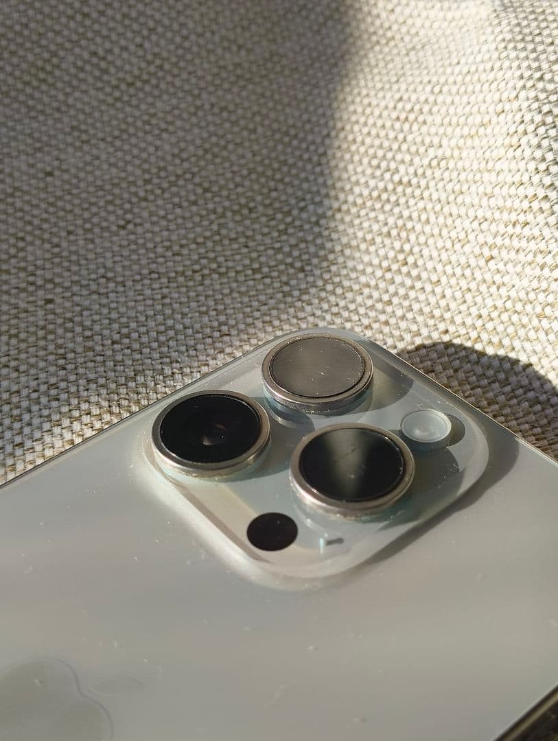 美品　Apple iPhone 15 Pro 本体 128GB