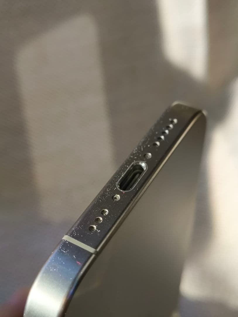 美品　Apple iPhone 15 Pro 本体 128GB