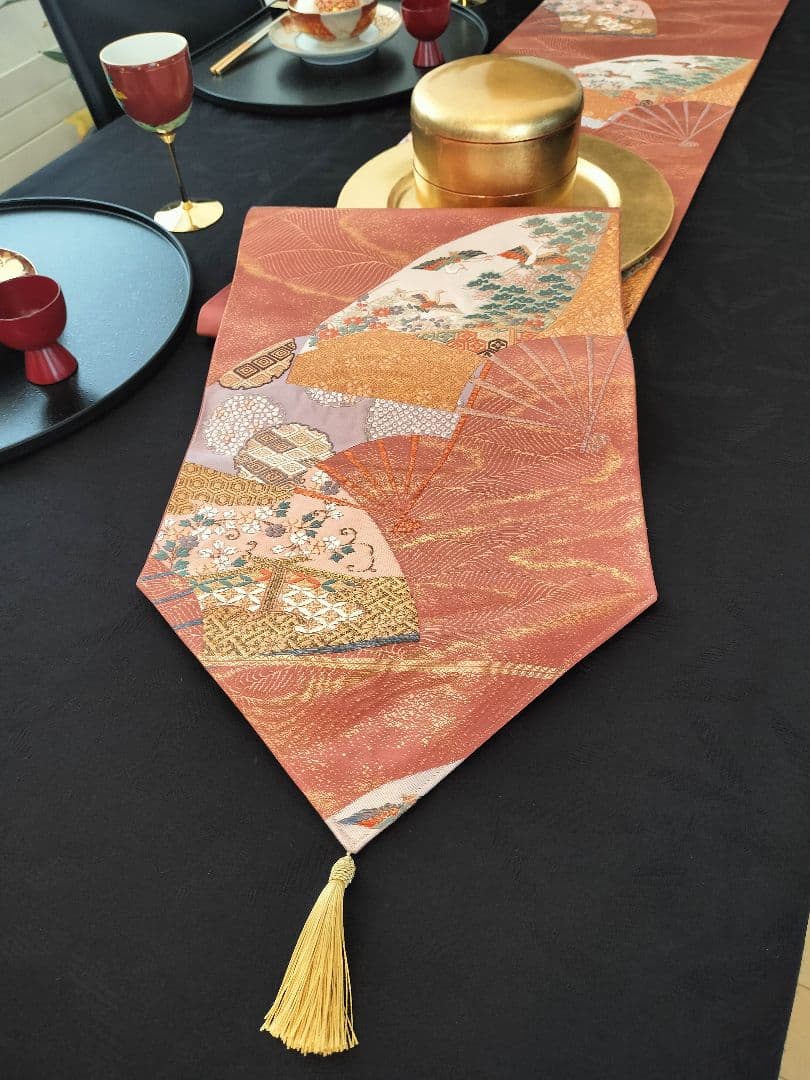 A629★高級‼️豪華刺繍‼️ひな祭り‼️袋帯正絹テーブルランナー2ｍ5cm