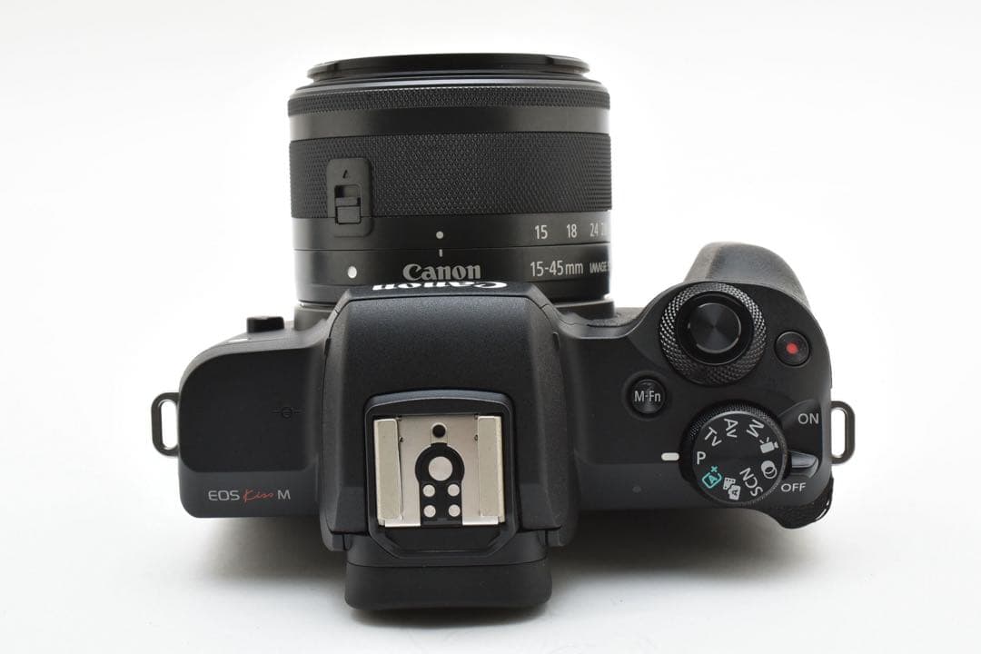 【美品】キヤノン CANON EOS KISS M 15-45mm IS STM
