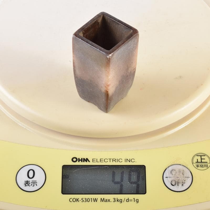 中国　玉石寿山石彫刻　小さな植木鉢　盆栽鉢　V　8759E