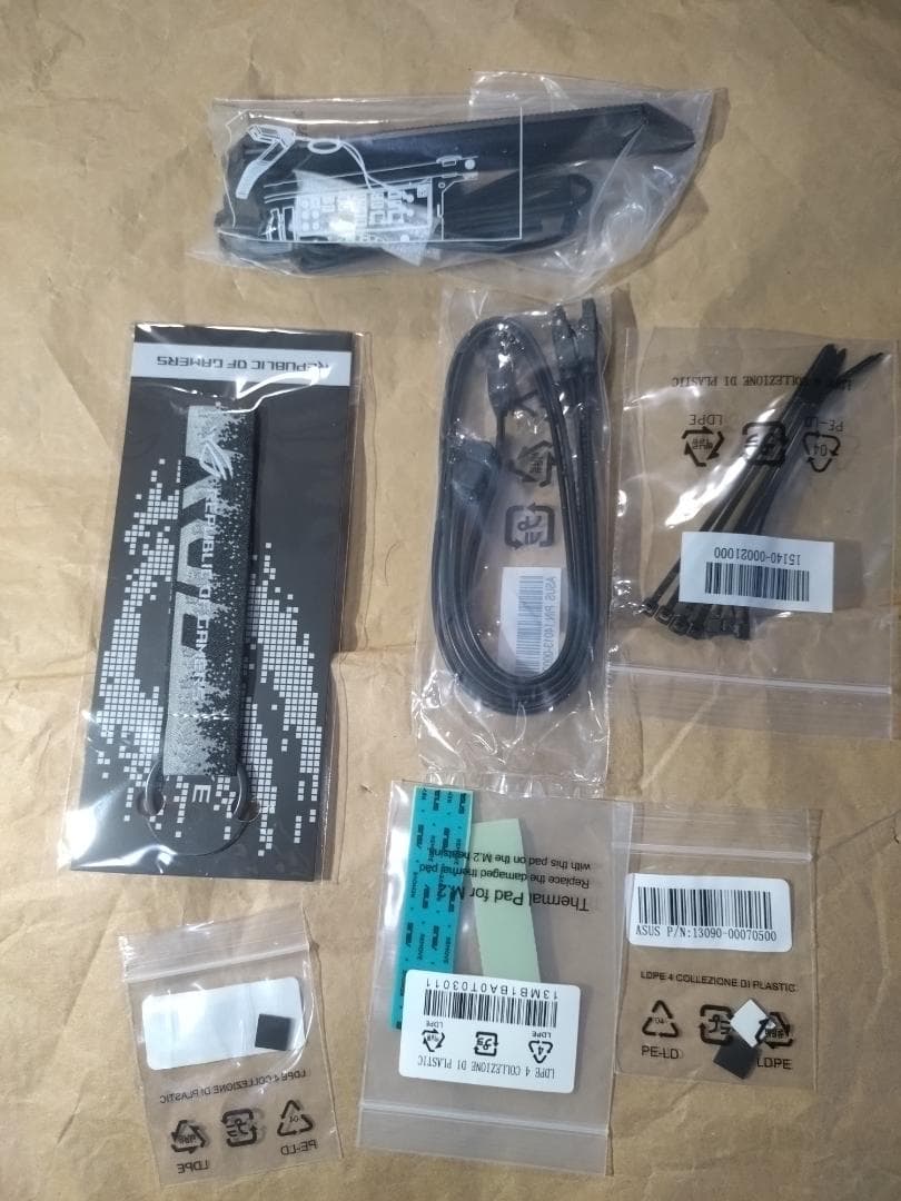 マザーボード ASUS ROG STRIX B650 GAMING Wi-Fi