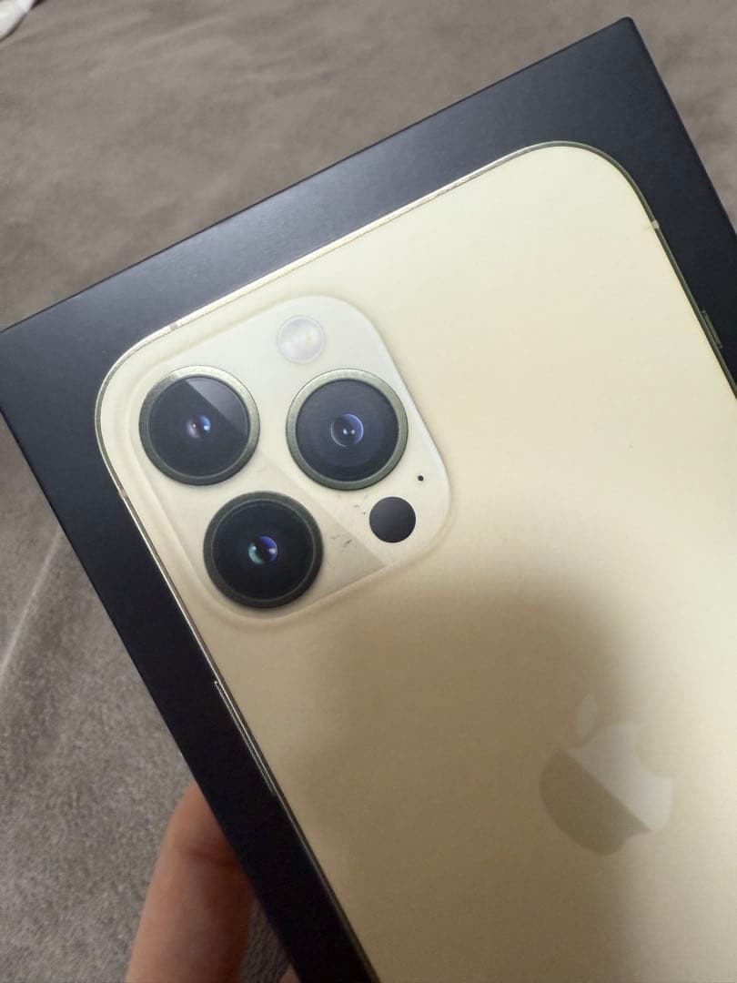 iPhone 13ProMax ゴールド 本体256GB SIMフリー