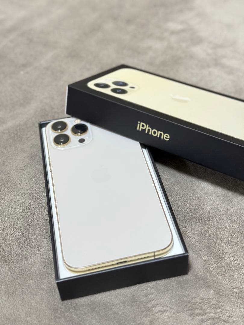 iPhone 13ProMax ゴールド 本体256GB SIMフリー