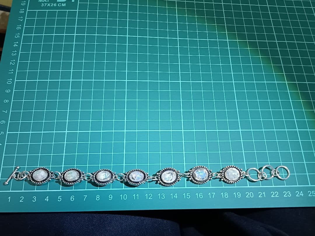 ビンテージ風オパールブレスレット