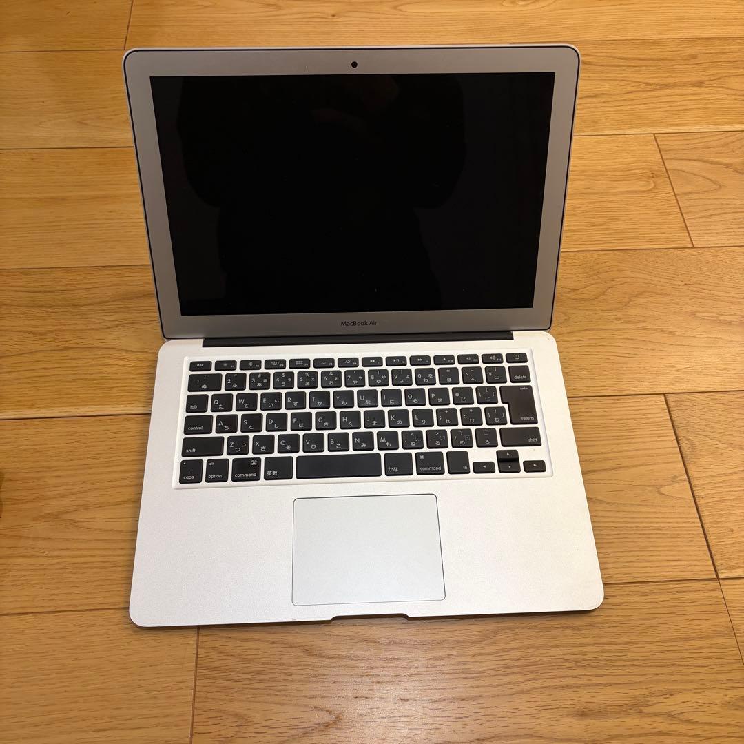 箱無しApple MacBook Air 13インチ シルバー 充電器付き