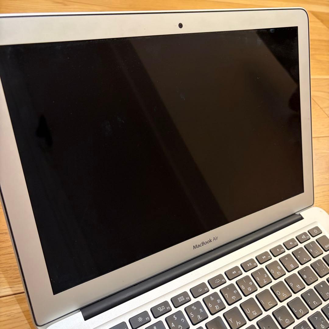 箱無しApple MacBook Air 13インチ シルバー 充電器付き