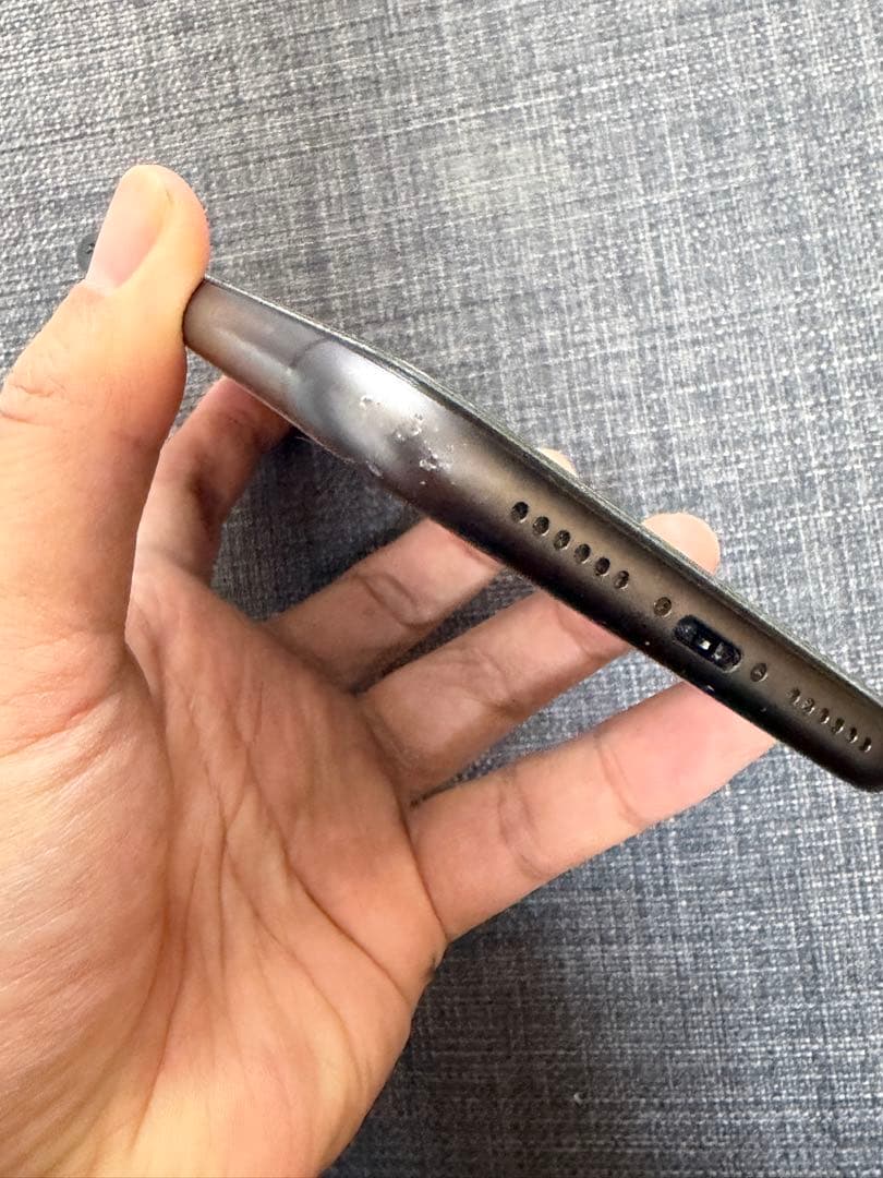Apple iPhone 11 64GB ブラック ケーブル付き