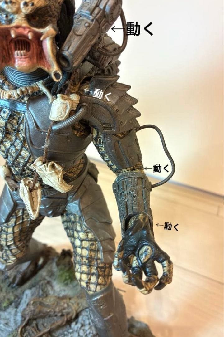 み*S様 【マクファーレントイズ】プレデターフィギュア 約30cm