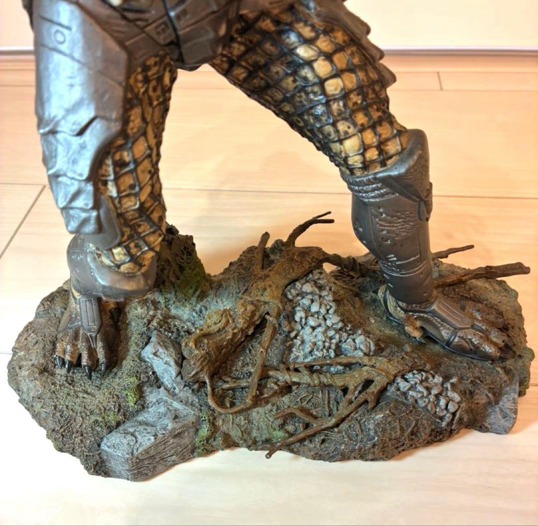 み*S様 【マクファーレントイズ】プレデターフィギュア 約30cm