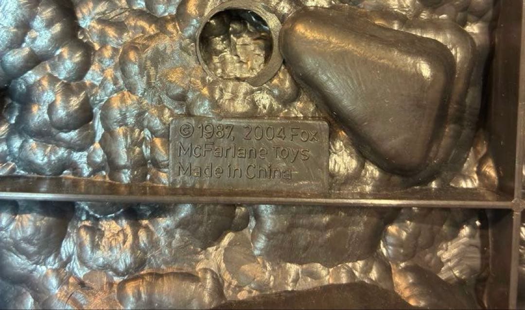 み*S様 【マクファーレントイズ】プレデターフィギュア 約30cm