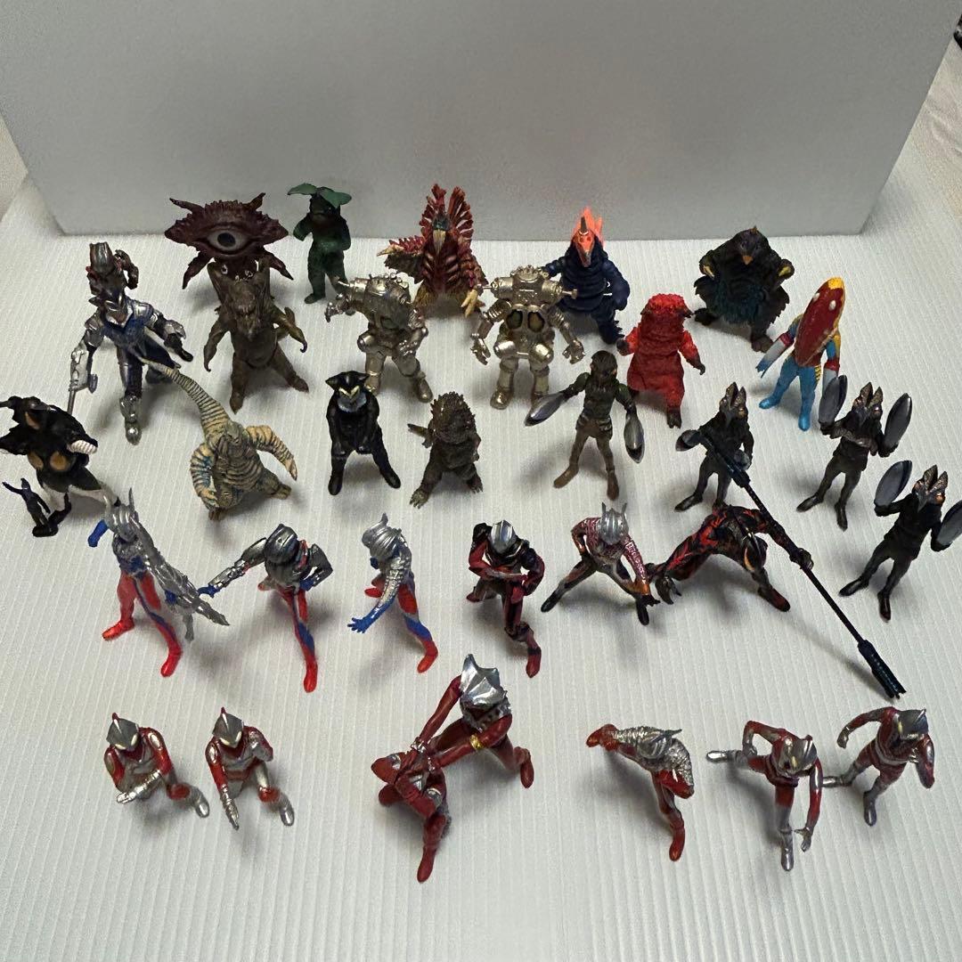 ウルトラマン シリーズ DG HG CORE フィギュア33 体セット