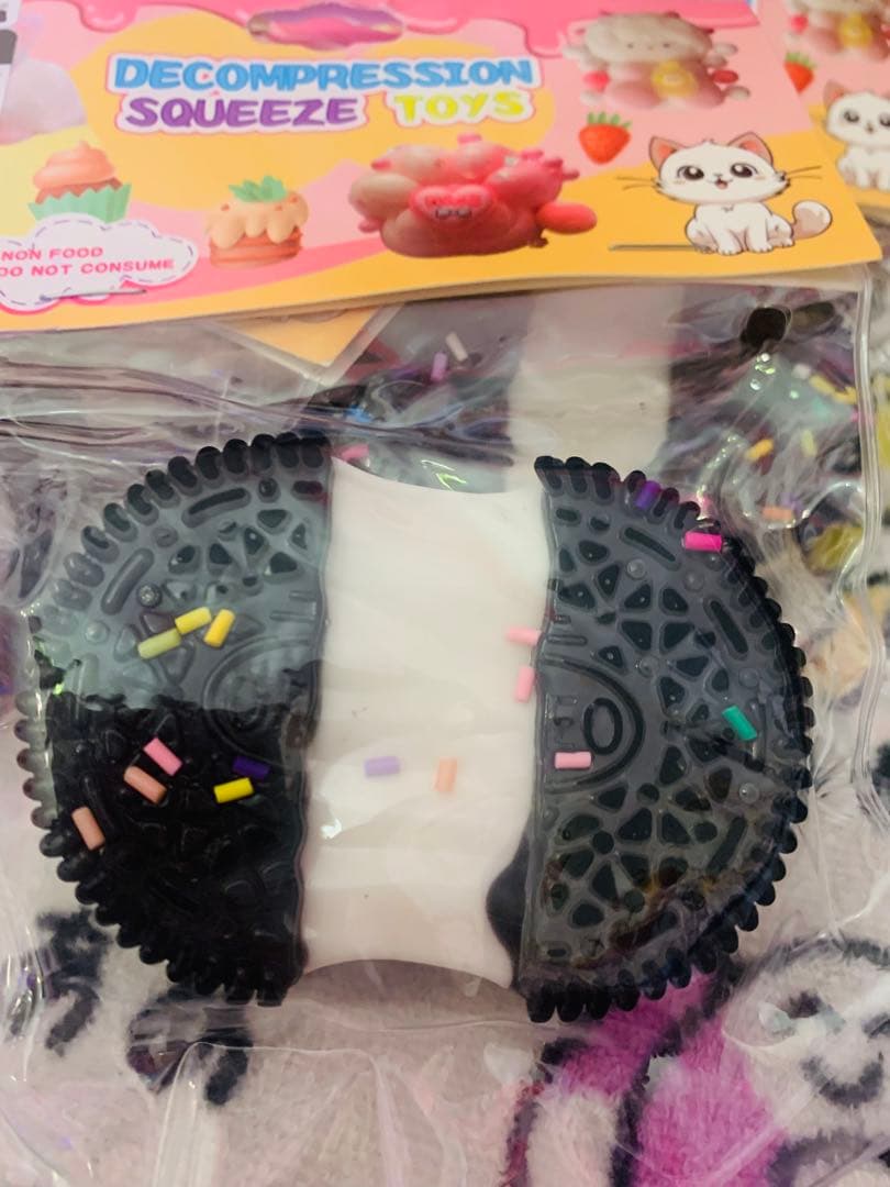 バイキンマン キーホルダー 缶バッジ ソフトコンタクトケース スターウォーズ