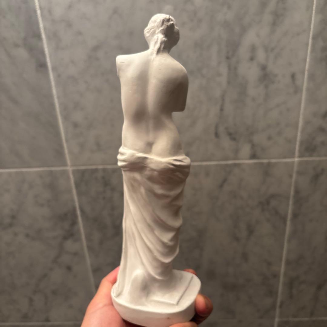 どの角度からも美しいミロのビーナスのオシャレな石膏彫刻　デッサン