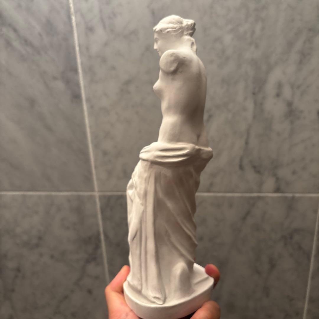 どの角度からも美しいミロのビーナスのオシャレな石膏彫刻　デッサン