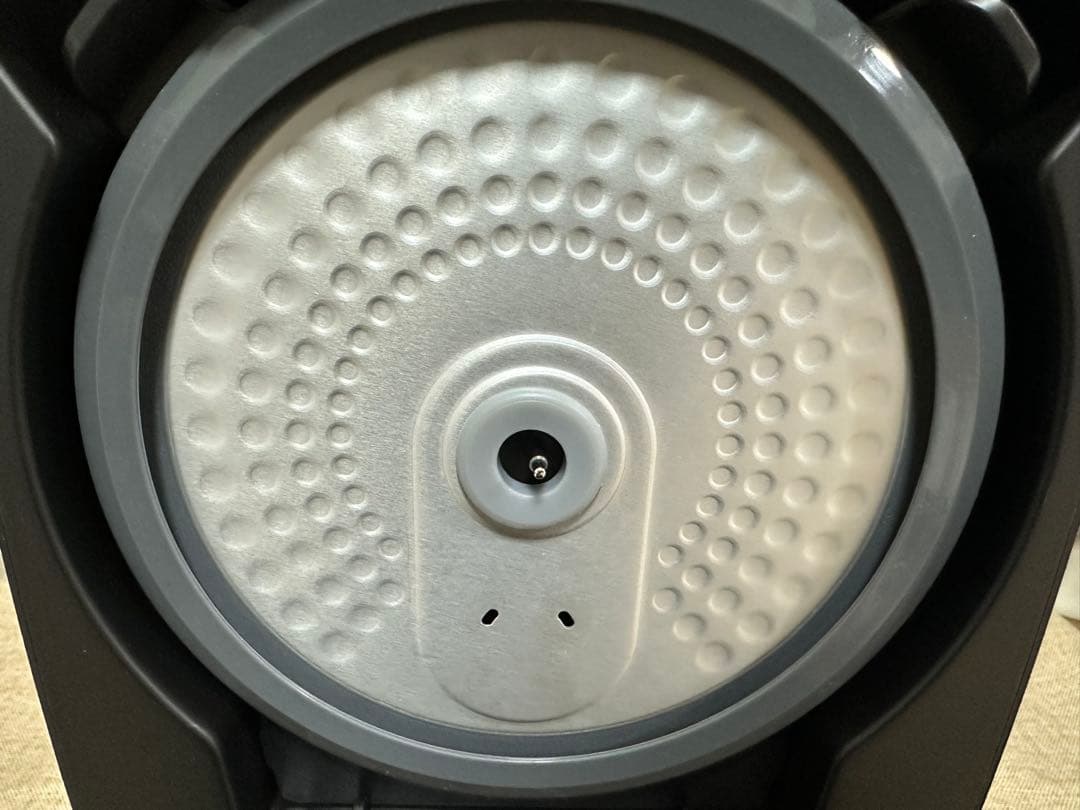 ✨美品✨TOSHIBA 東芝ジャー炊飯器　RC-5MFM ブラック　24年製