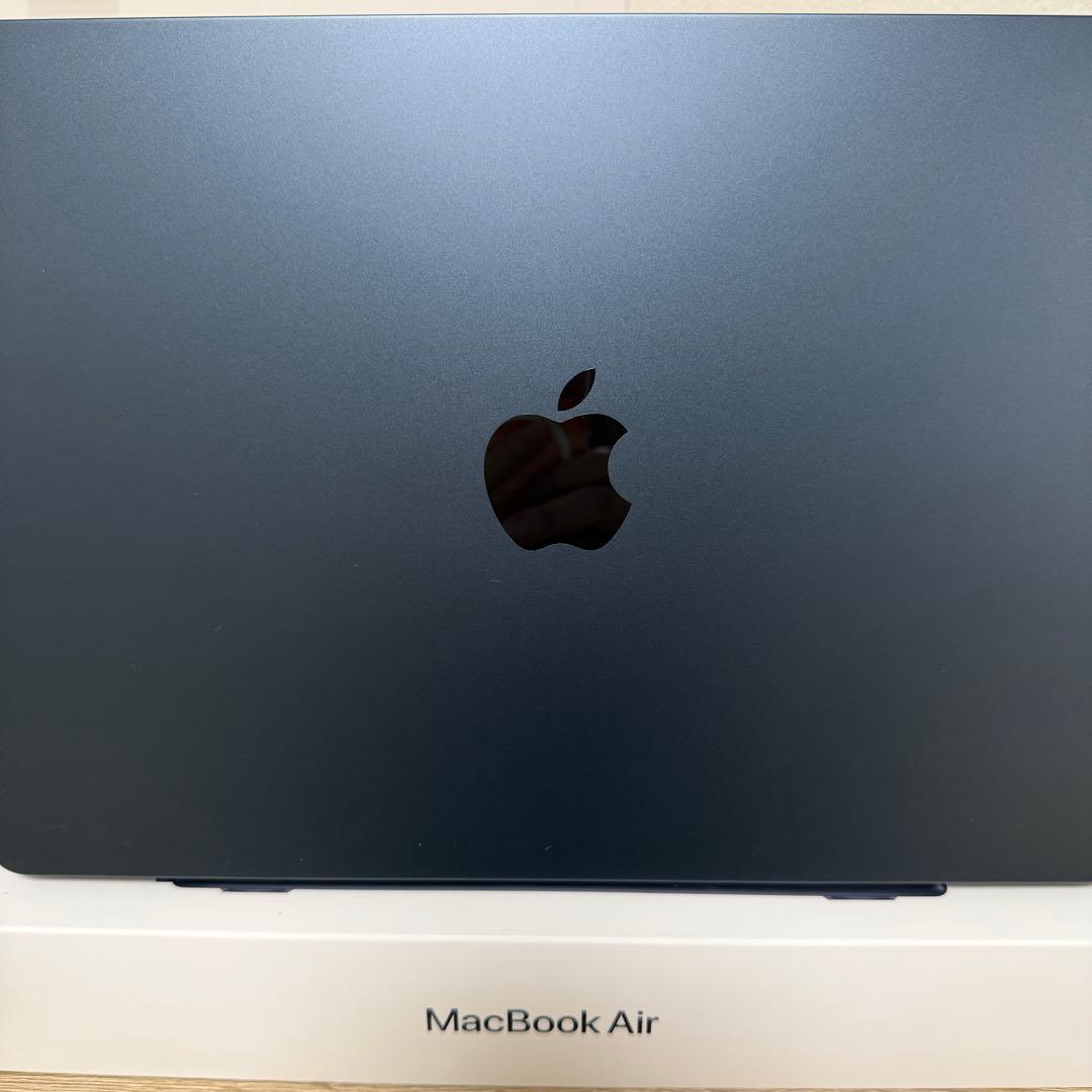 【美品】MacBook Air/M2/8コア/メモリ16GB/SSD512GB