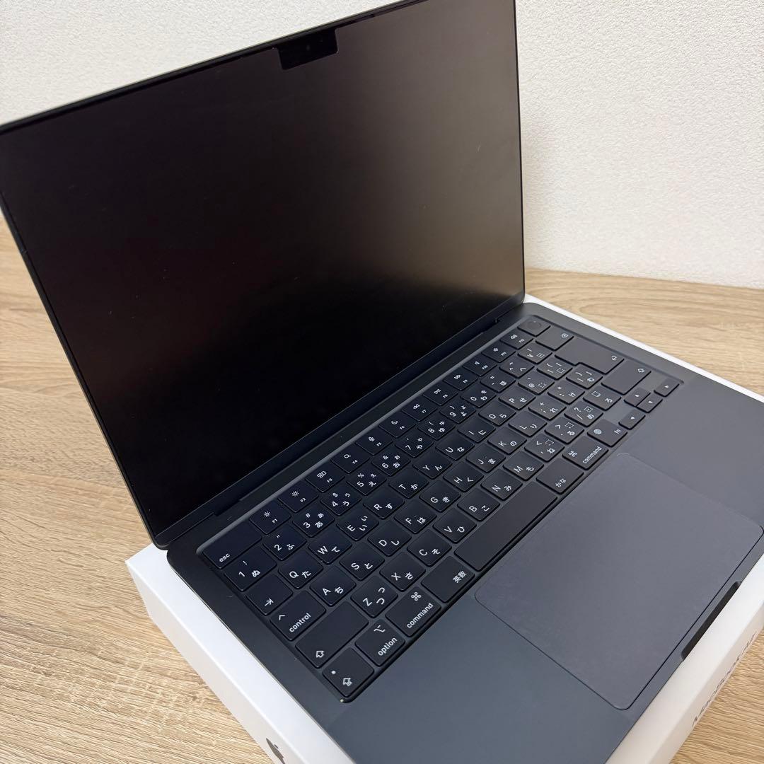 【美品】MacBook Air/M2/8コア/メモリ16GB/SSD512GB