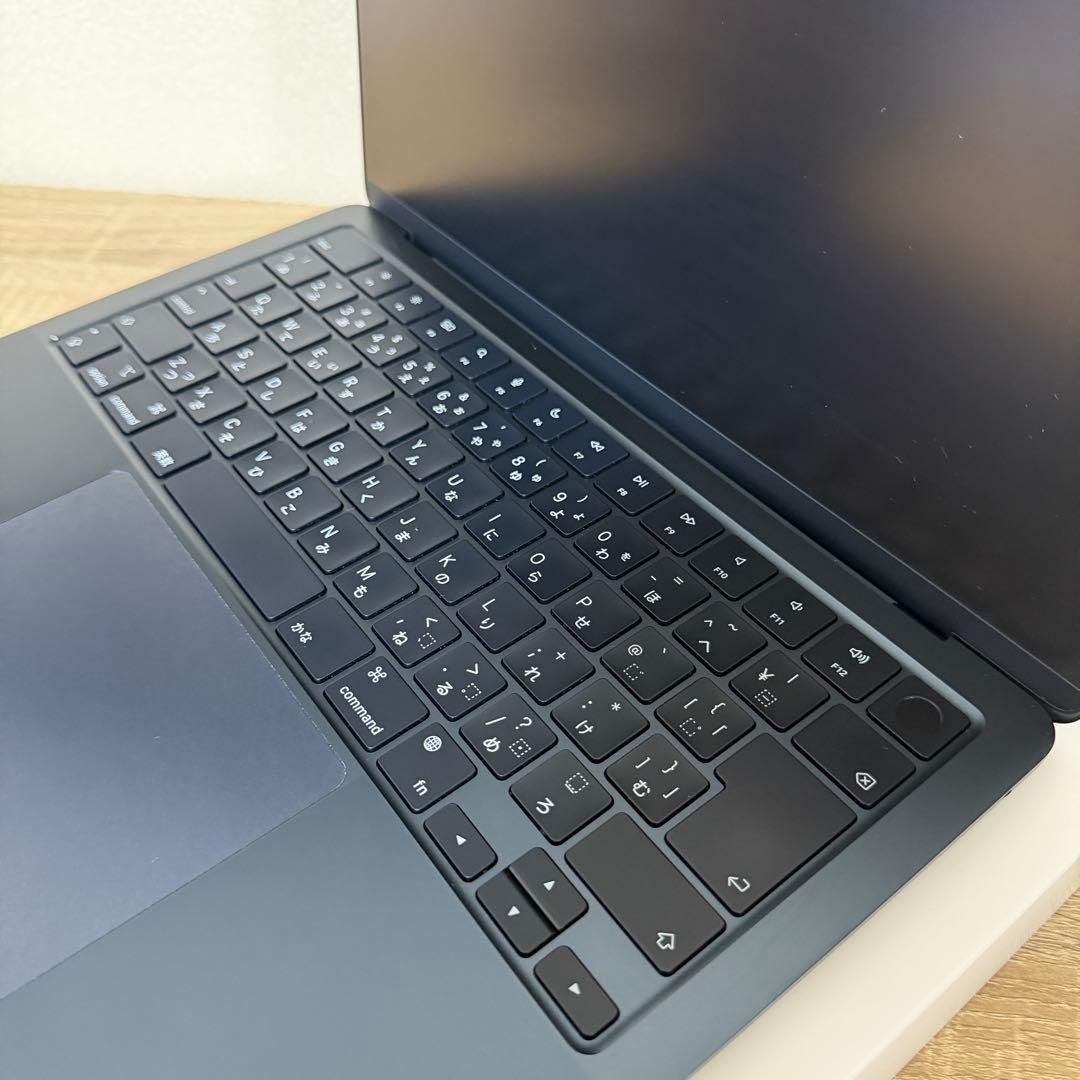 【美品】MacBook Air/M2/8コア/メモリ16GB/SSD512GB