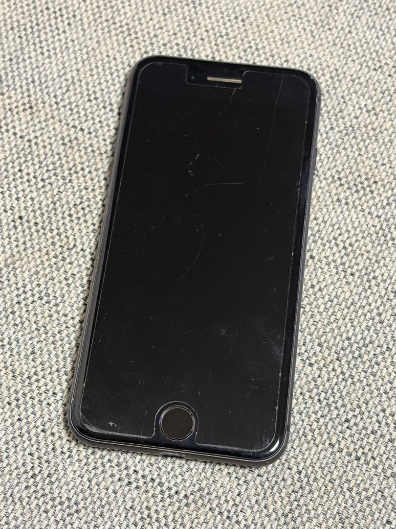 iPhone 8 256GB docomo SIMロックあり