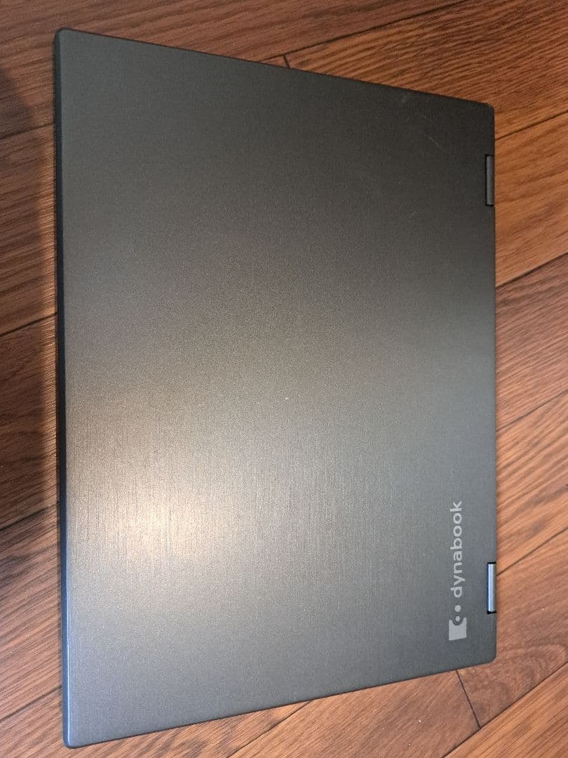 TOSHIBA dynabook V82 PV82BMP-NJA メタリック